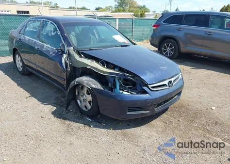 2007 Honda Accord 2.4 Lx from USA, damaged, VIN 3HGCM56427G706841
